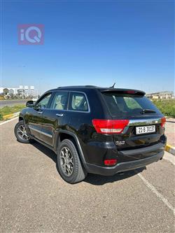 جیپ گراند شیرۆکی